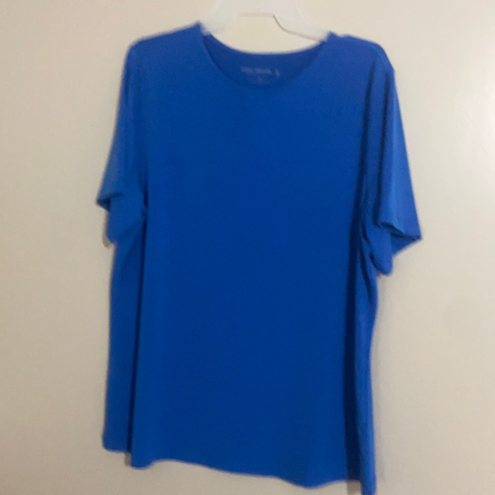 Tee shirt